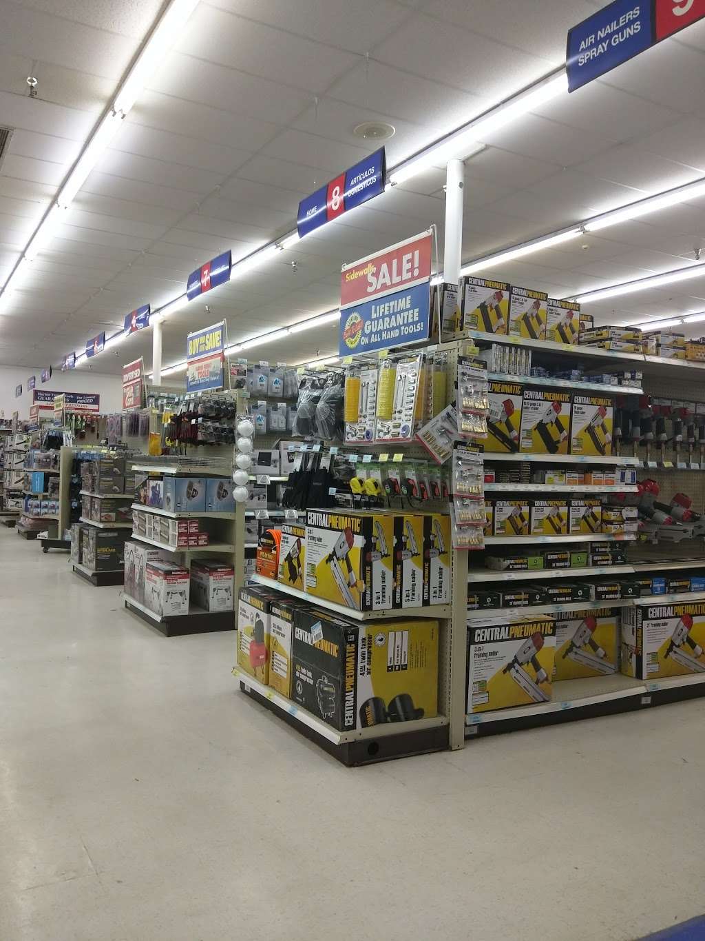 Harbor Freight Tools | 10826 North Fwy, Houston, TX 77037, USA | Phone: (281) 405-0887