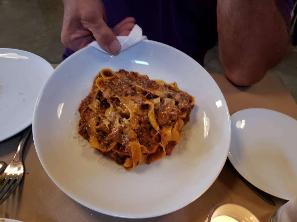 Gusto | 8022 W 3rd St, Los Angeles, CA 90048, USA | Phone: (323) 951-9800