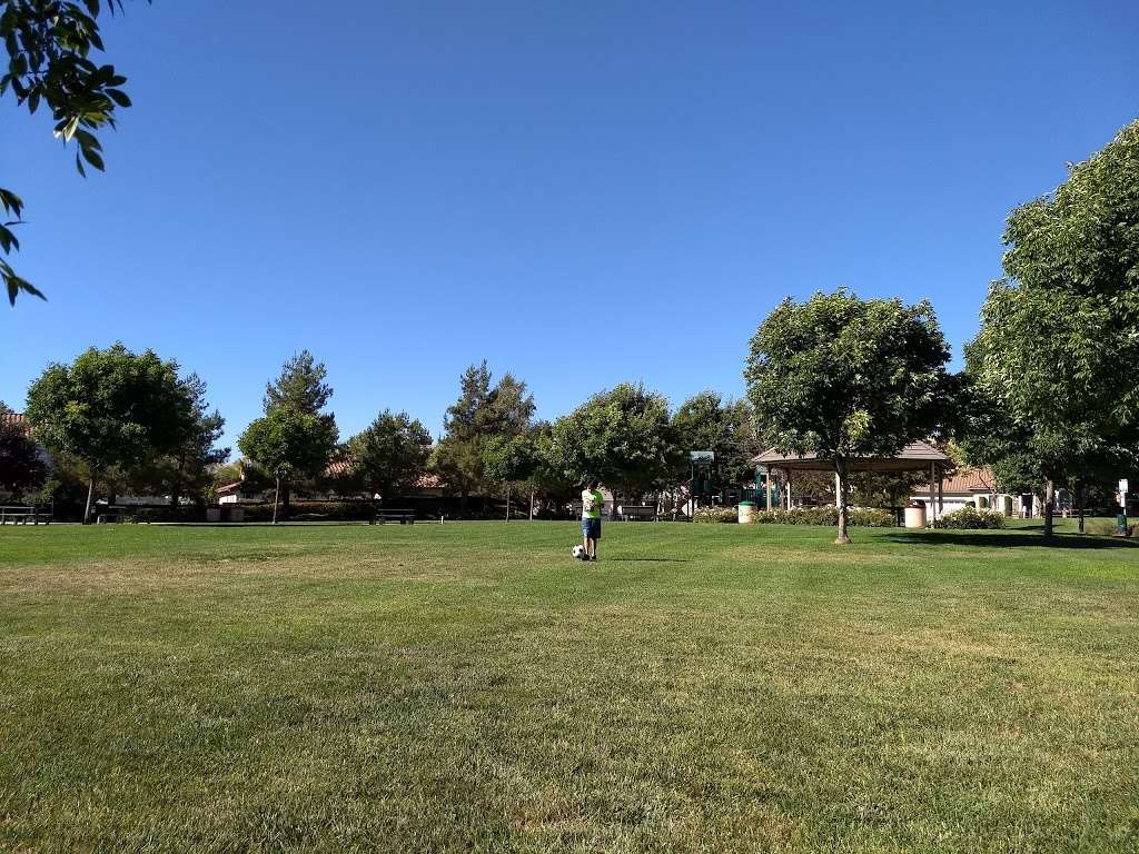 Hidden Crest Park | 1672 Star Jasmine Dr, San Ramon, CA 94582, USA | Phone: (925) 973-3290
