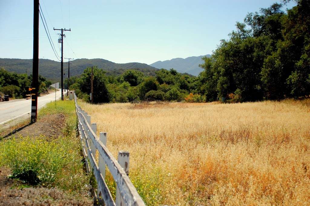 Mishe Mokwa Trailhead Parking Lot | Yerba Buena Rd, Westlake Village, CA 91361, USA