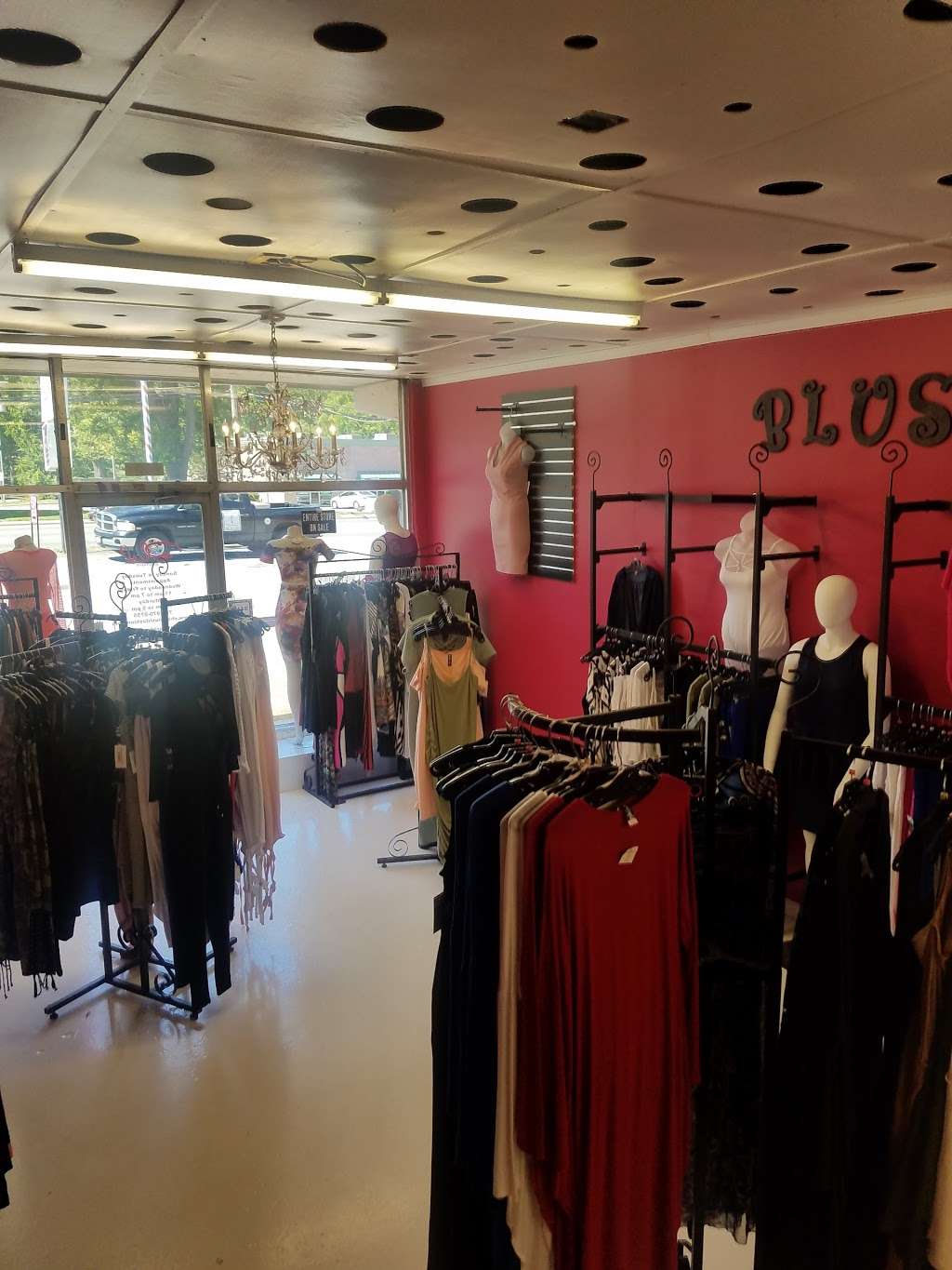 Blush Fashion | 2906 The Plaza, Charlotte, NC 28205 | Phone: (704) 912-1188