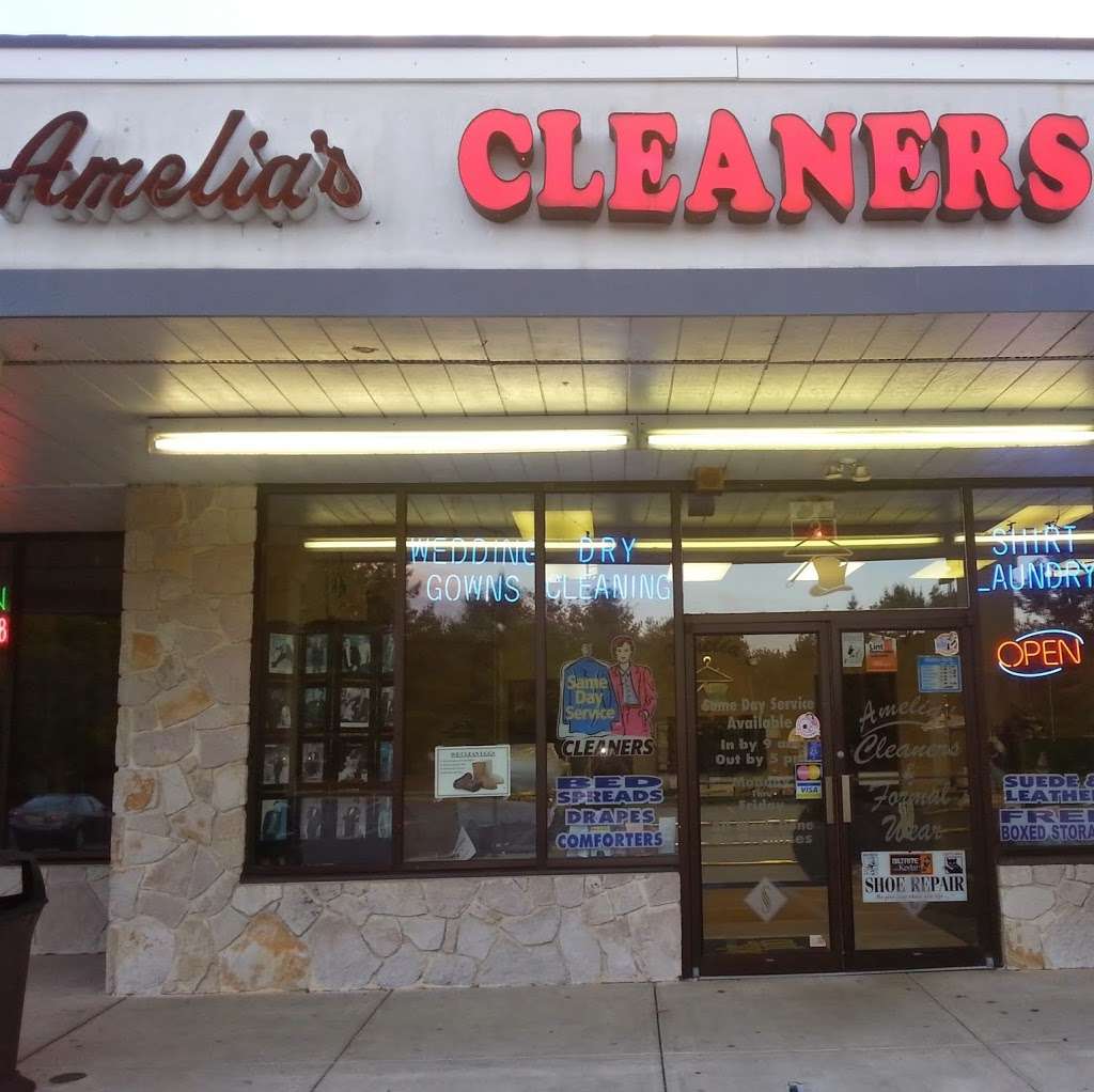 Amelias Cleaners | 200 Larchmont Blvd # 2, Mt Laurel, NJ 08054, USA | Phone: (856) 231-7460