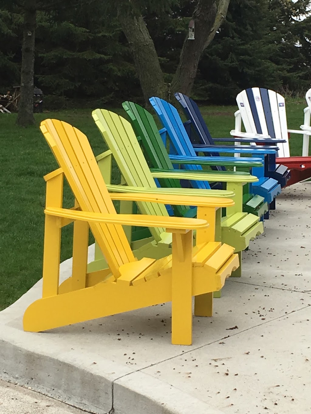 Sunny Day Chairs | 11312 Essex 8, Essex, ON N8M 2X6, Canada | Phone: (519) 919-9270