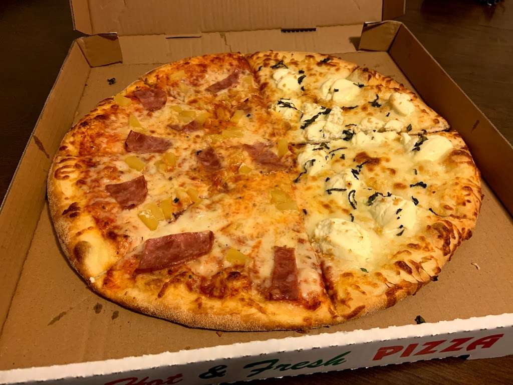 NY Giant Pizza | Mira Mesa Square, 9388 Mira Mesa Blvd C, San Diego, CA 92126, USA | Phone: (858) 566-9666