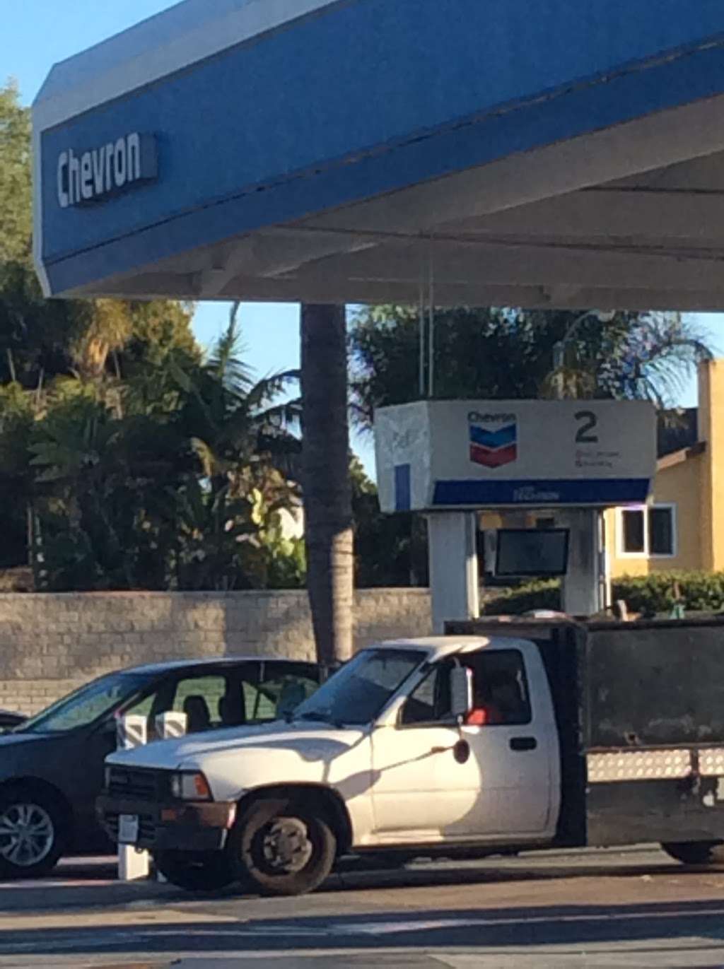 Chevron | 16921 Algonquin St, Huntington Beach, CA 92649 | Phone: (714) 846-5544