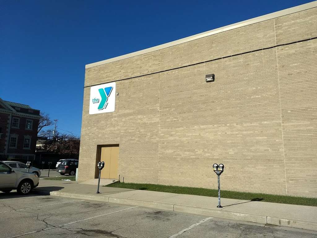 Racine Family YMCA | 725 Lake Ave, Racine, WI 53403, USA | Phone: (262) 634-1994