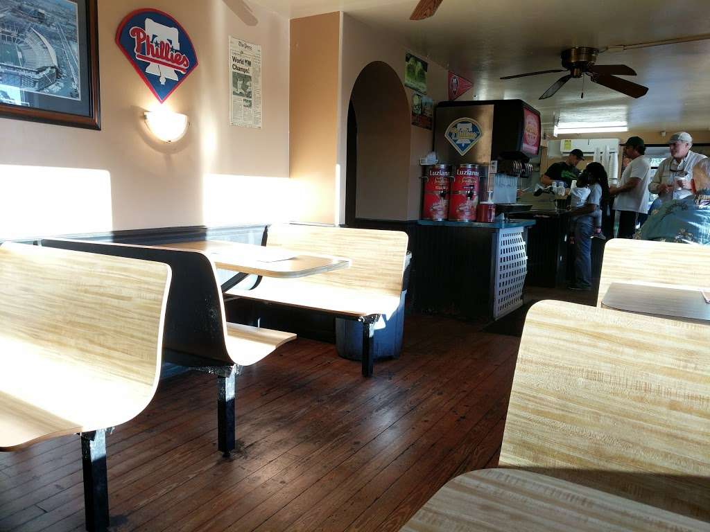LaSpadas Original Cheesesteaks & Hoagies | 2200 N Volusia Ave, Orange City, FL 32763, USA | Phone: (386) 774-6400