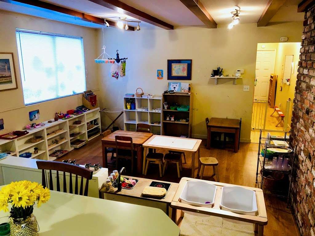 Guiding Light Montessori | 2041 Oak Park Blvd, Pleasant Hill, CA 94523, USA | Phone: (925) 954-1154