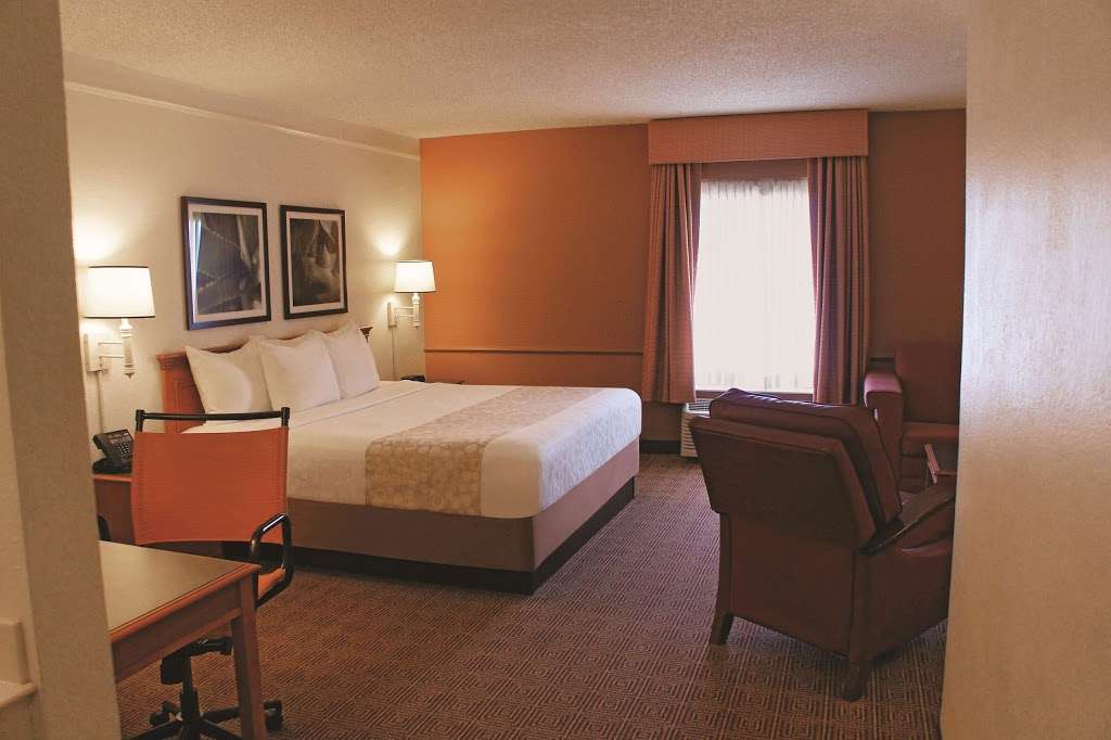 La Quinta Inn Houston Greenway Plaza Medical Area | 4015 Southwest Fwy, Houston, TX 77027, USA | Phone: (713) 623-4750
