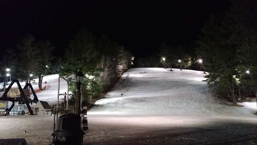 Nashoba Valley Ski Area | 79 Powers Rd, Westford, MA 01886, USA | Phone: (978) 692-3033