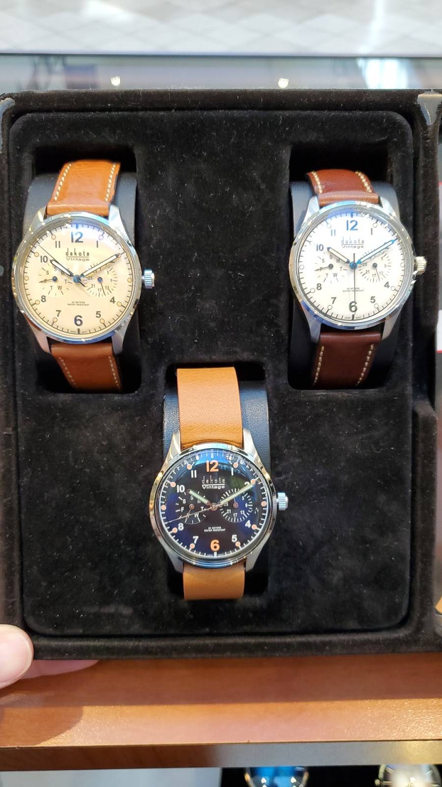 Dakota Watch Company | 4325 Glenwood Ave, Raleigh, NC 27612 | Phone: (919) 786-1116