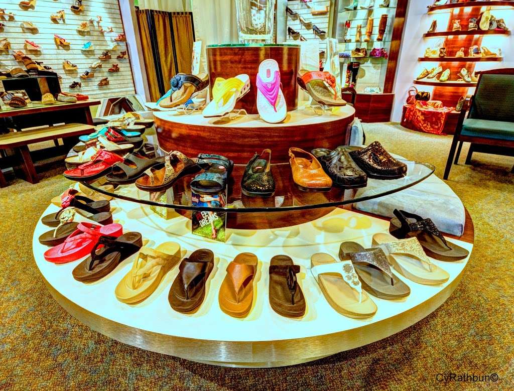 Elias Shoes | 25125 Madison Ave Suite 107, Murrieta, CA 92562, USA | Phone: (951) 600-8276