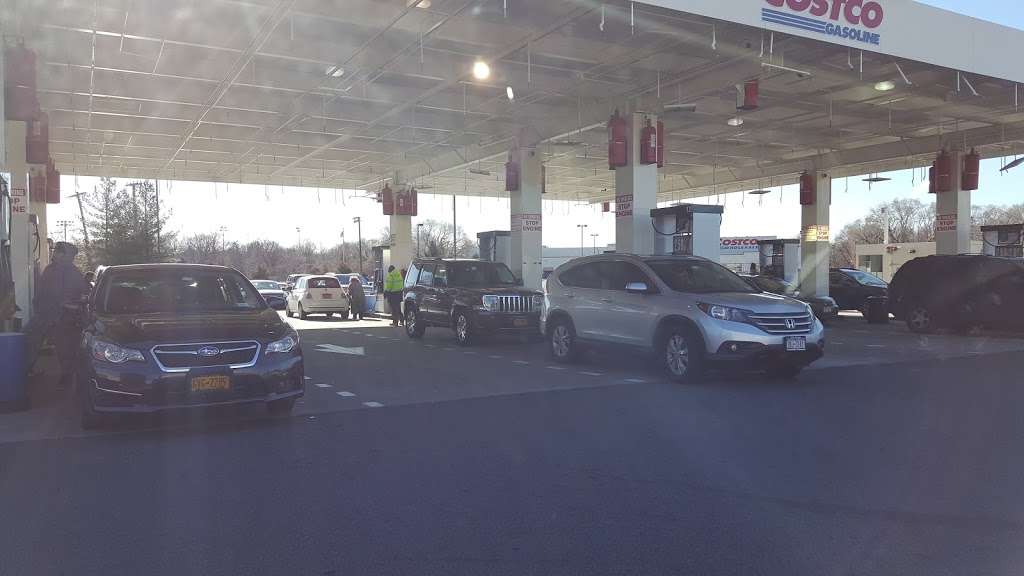 Costco Gasoline 1 Industrial Ln, New Rochelle, NY 10805, USA