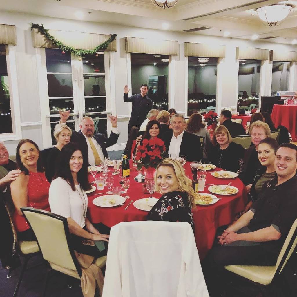 First Team Real Estate - Huntington Beach - Seacliff | 19021 Goldenwest St, Huntington Beach, CA 92648, USA | Phone: (714) 536-9292