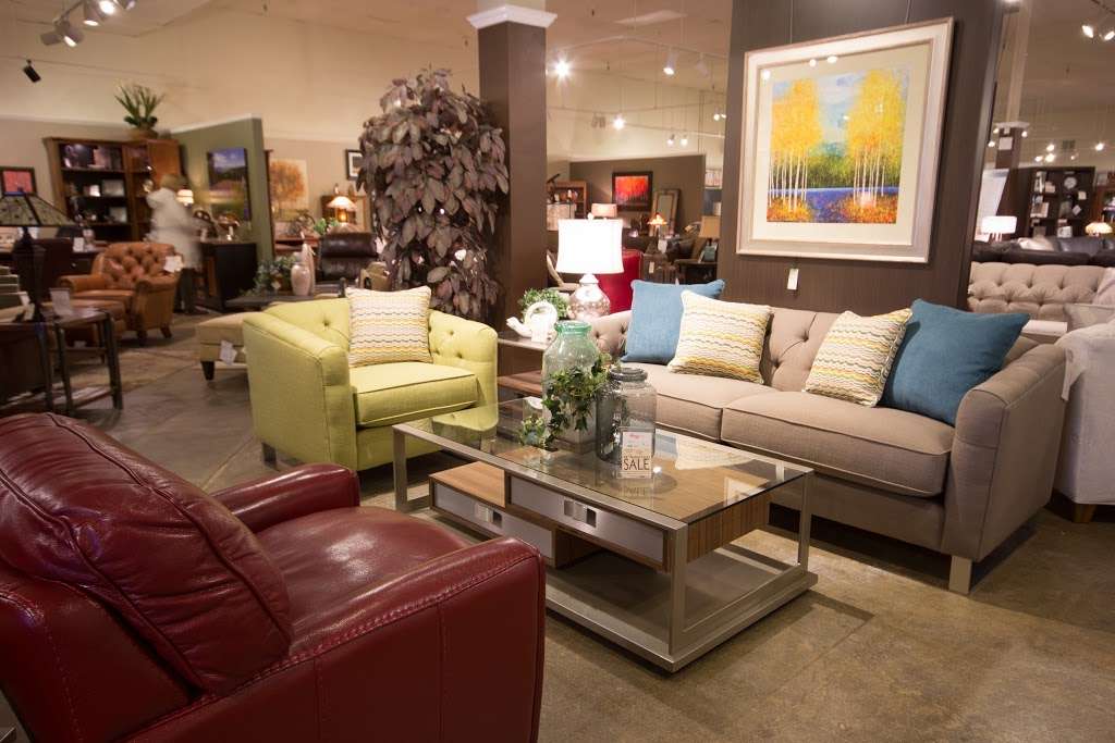 Woodleys Fine Furniture - Longmont | 1400 S Main St, Longmont, CO 80501, USA | Phone: (303) 651-1015