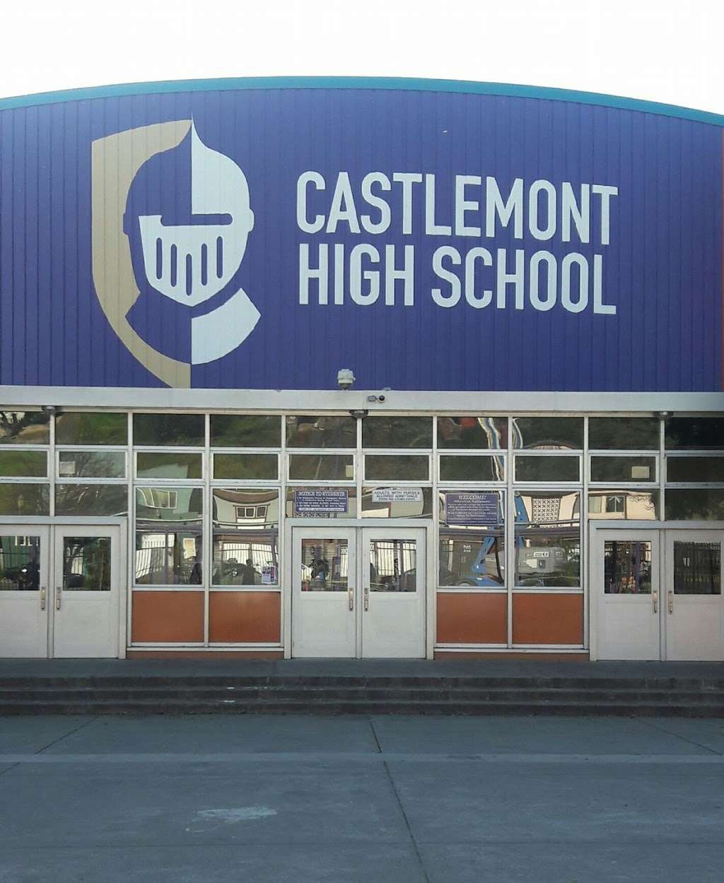 Castlemont High School | 8601 MacArthur Blvd, Oakland, CA 94605, USA | Phone: (510) 639-1466