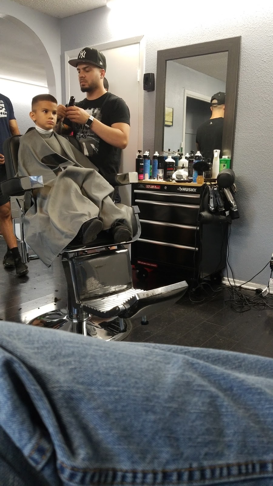 Vip Barber Club | 409 Louis Henna Blvd, Round Rock, TX 78664, USA | Phone: (201) 515-1554