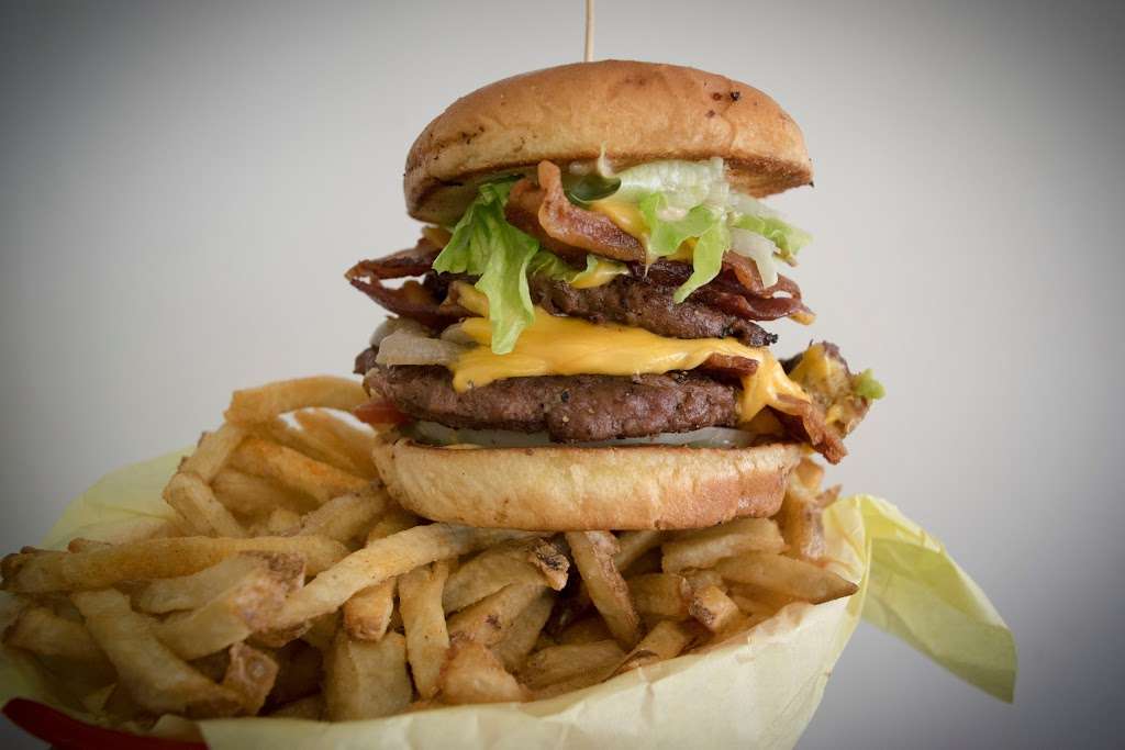 Cedar Glen Malt Shop | 29125 Hook Creek Rd, Cedar Glen, CA 92321, USA | Phone: (909) 485-1926