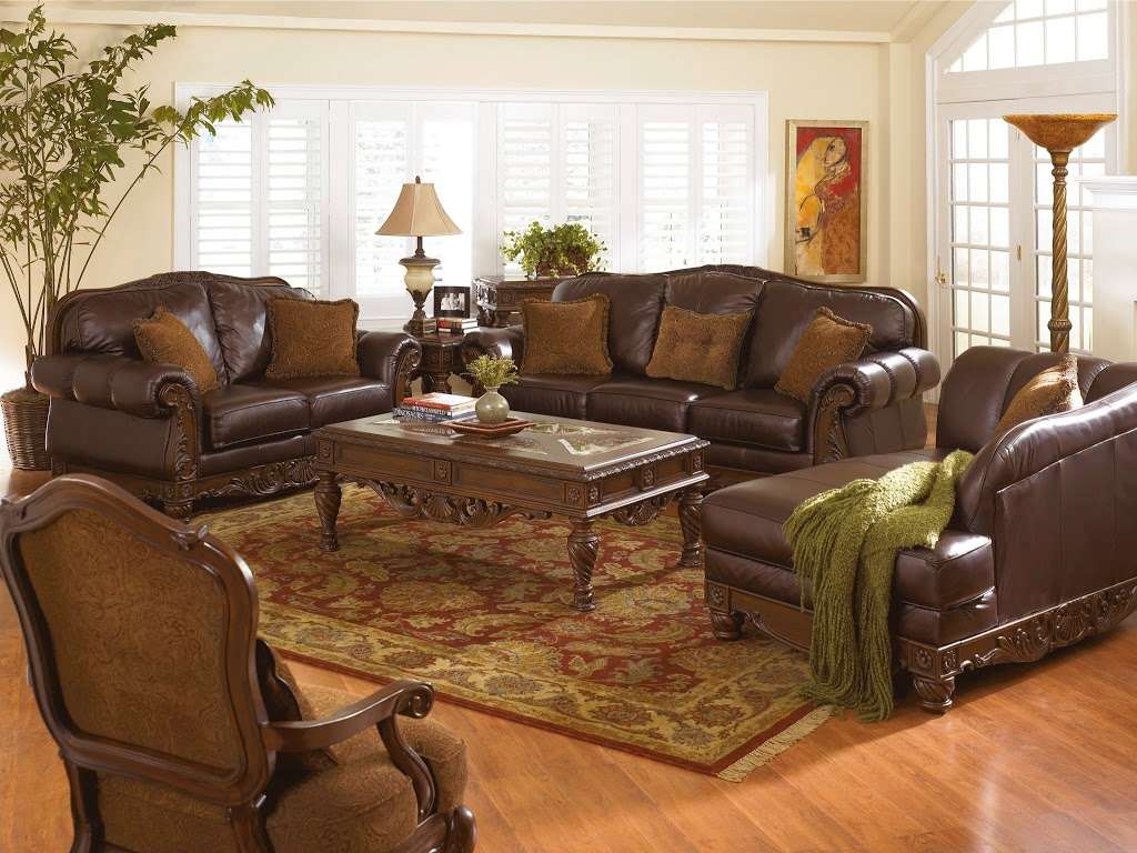 Value City Furniture | 200 US-22, Green Brook Township, NJ 08812, USA | Phone: (732) 752-0900