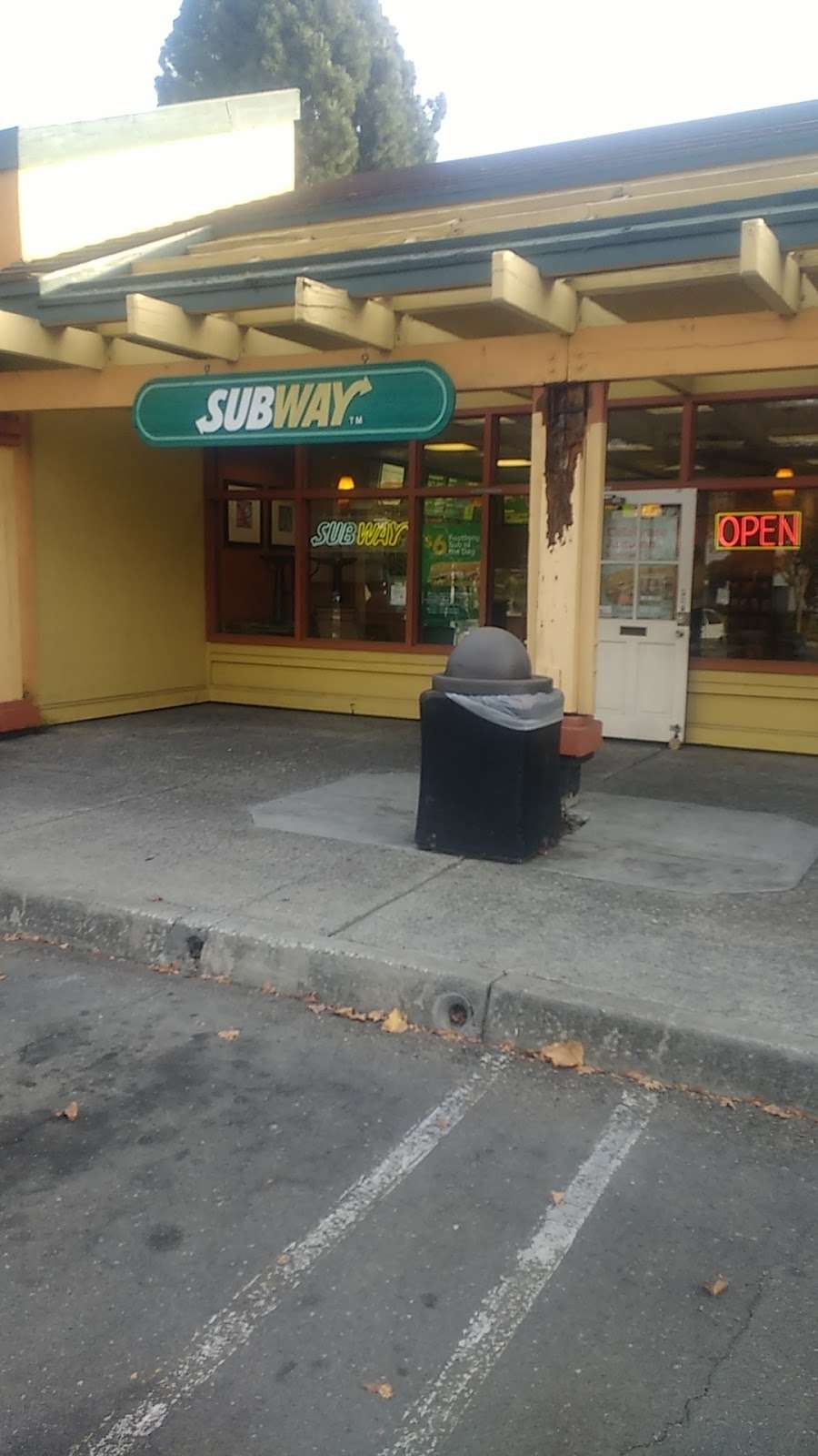 Subway Restaurants | 264 E Java Dr, Sunnyvale, CA 94089, USA | Phone: (408) 734-5131