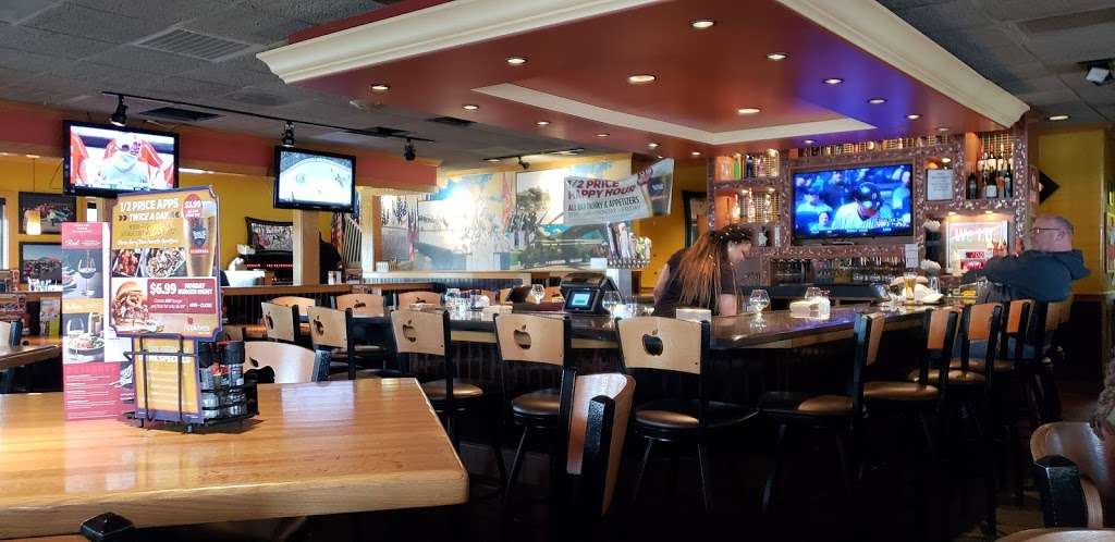 Applebees Grill + Bar | 1000 Stafford Market Pl, Stafford, VA 22556, USA | Phone: (540) 658-0717