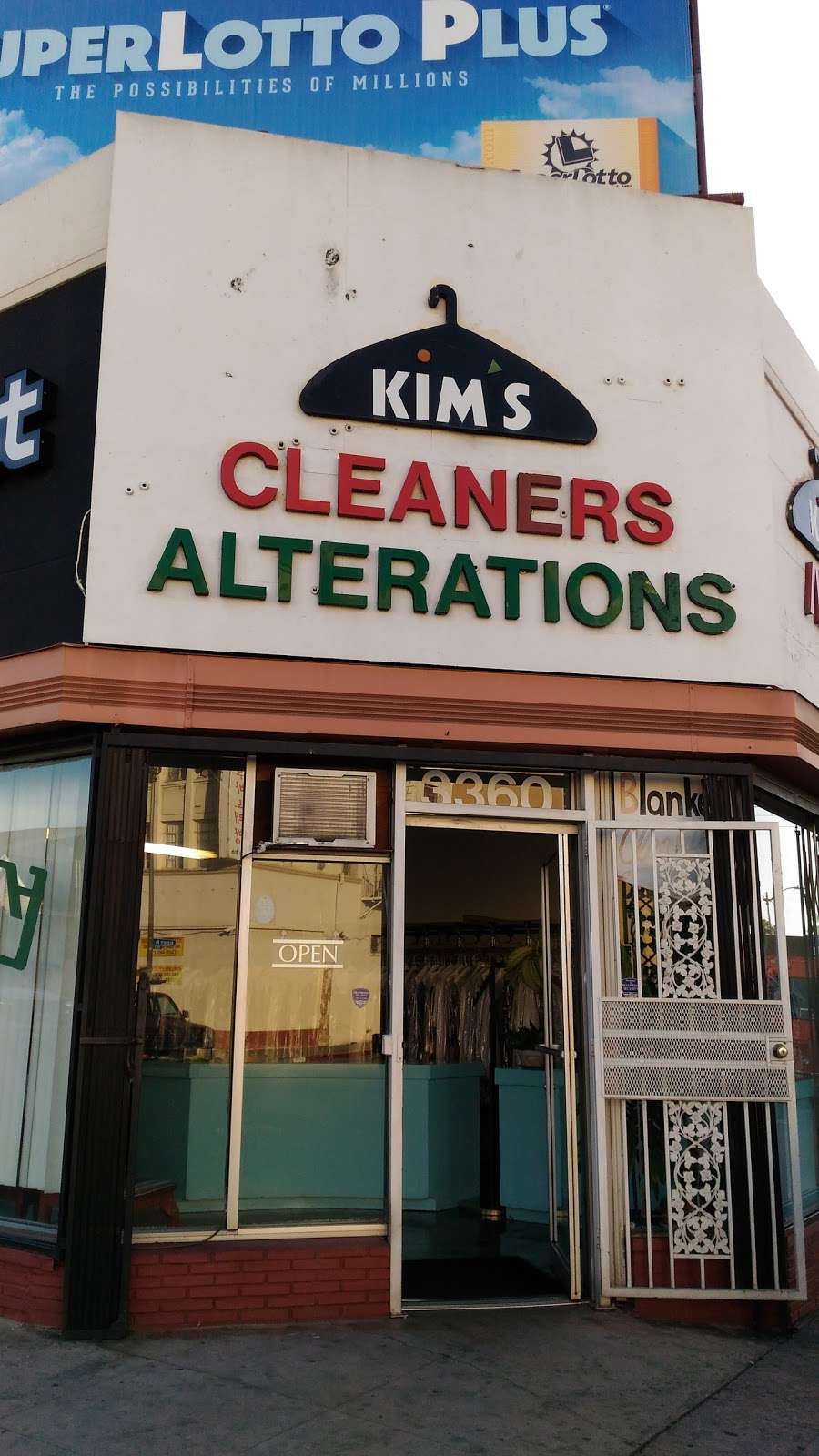 Kims Cleaners | 3360 W 8th St, Los Angeles, CA 90005, USA | Phone: (213) 387-0222