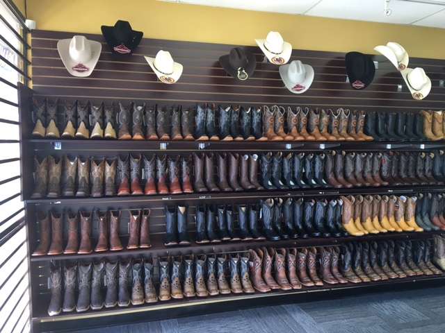 El Charro Western Wear TX | 3519 Avenue H, Rosenberg, TX 77471 | Phone: (832) 471-6047