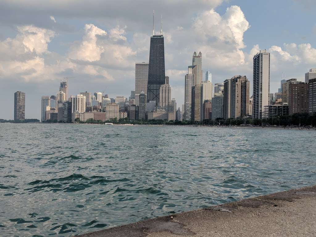 Lake Shore & North Ave | Chicago, IL 60610, USA