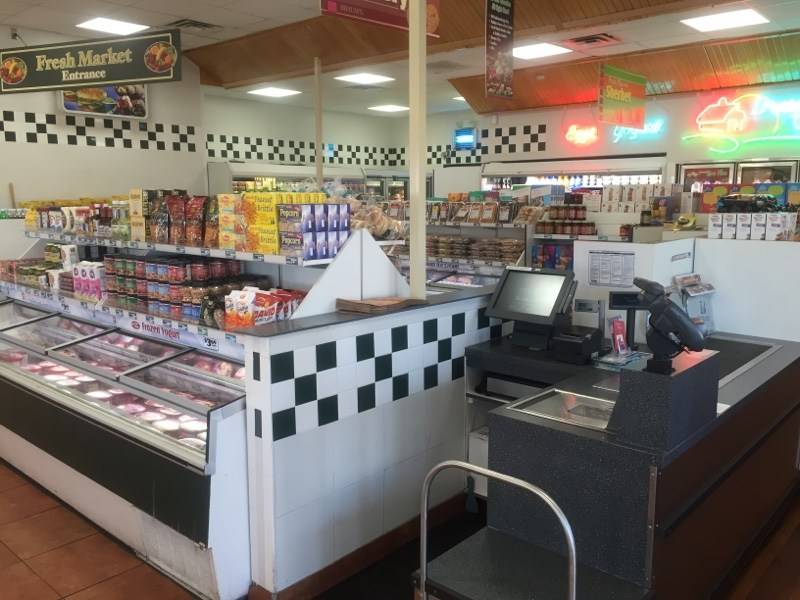 Braums Ice Cream & Burger Restaurant | 444 E Pawnee St, Wichita, KS 67211, USA | Phone: (316) 267-3711