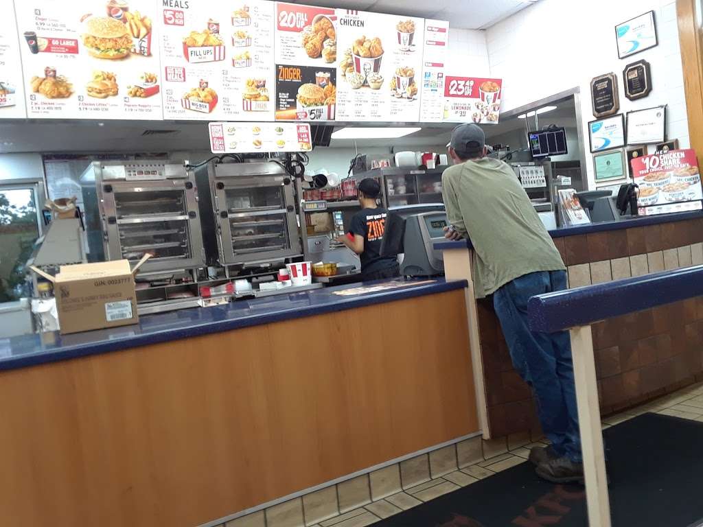 KFC | 1240 W 7th St, Plainfield, NJ 07063, USA | Phone: (908) 222-9833