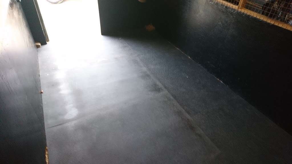 Premium Stable Mats | 9 Pugh Pl, Stanford-le-Hope SS17 8BL, UK | Phone: 07854 147252