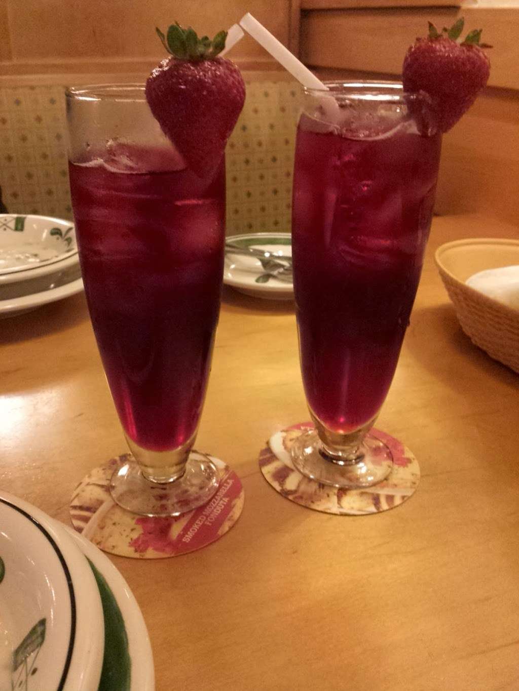 Olive Garden Italian Restaurant | 510 Woodbridge Center Dr, Woodbridge Township, NJ 07095 | Phone: (732) 726-3191