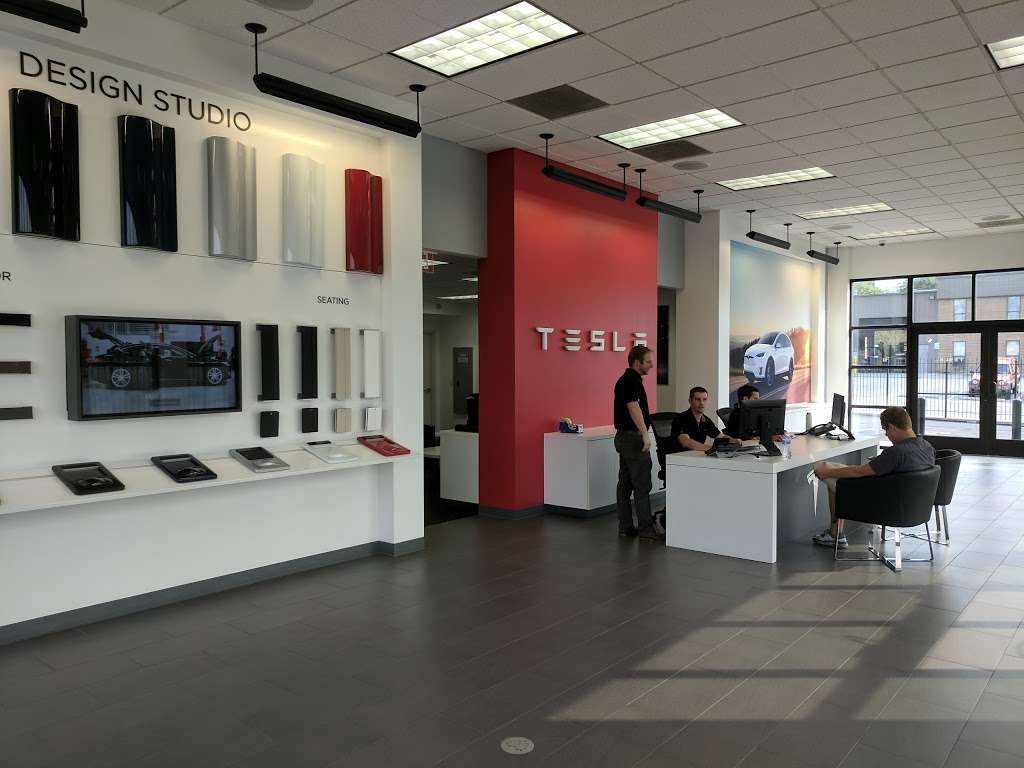 Tesla | 3555 Manchester Trafficway, Kansas City, MO 64129, USA | Phone: (816) 861-0805