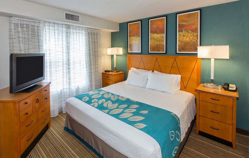 Residence Inn by Marriott Wayne | 30 Nevins Rd, Wayne, NJ 07470 | Phone: (973) 872-7100