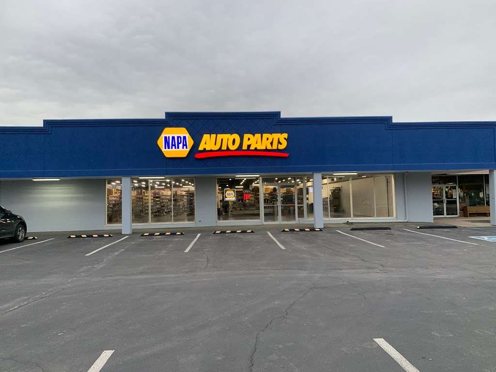 NAPA Auto Parts - Auto Parts of Clinton | 211 E Douglas St, Clinton, MO 64735, USA | Phone: (660) 383-1333