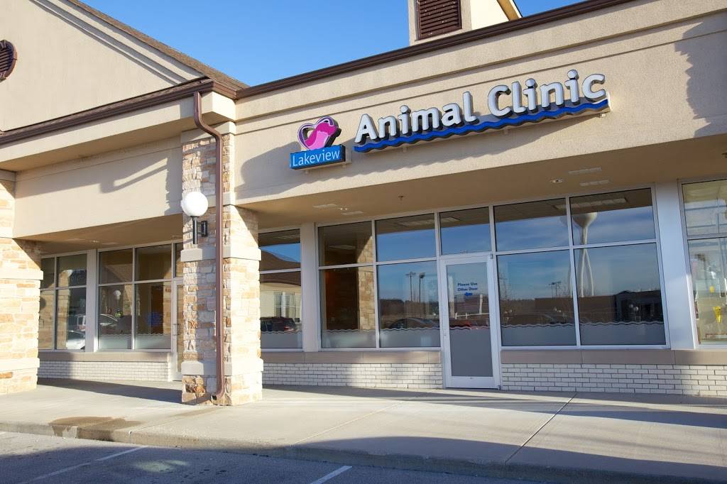 Lakeview Animal Clinic Dr. Anna Schwister | 617 Ryan St #280, Pewaukee, WI 53072 | Phone: (262) 695-6120