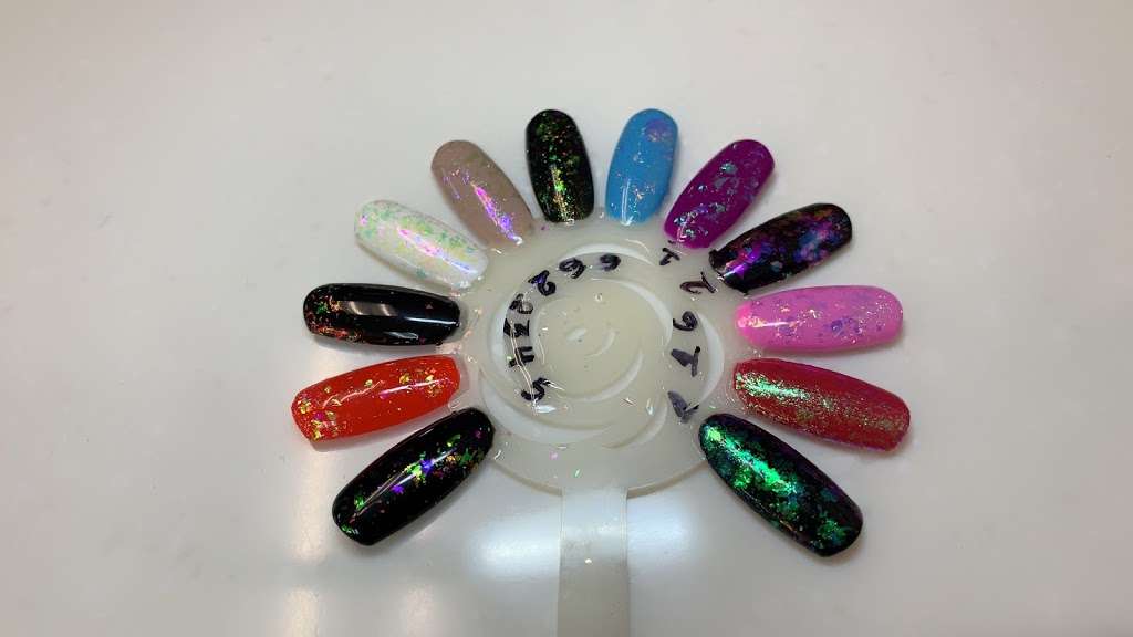 Luxury Nails & Lashes | 179 E Gladstone St, Azusa, CA 91702 | Phone: (626) 210-1489