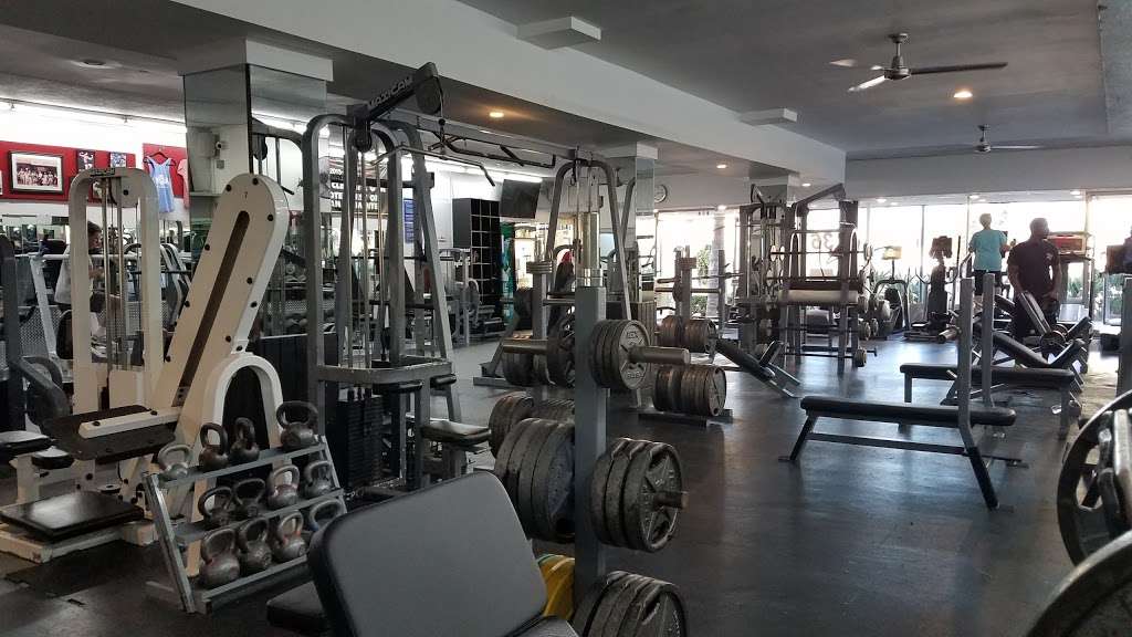 San Clemente Gym | 123 S El Camino Real, San Clemente, CA 92672, USA | Phone: (949) 361-1007