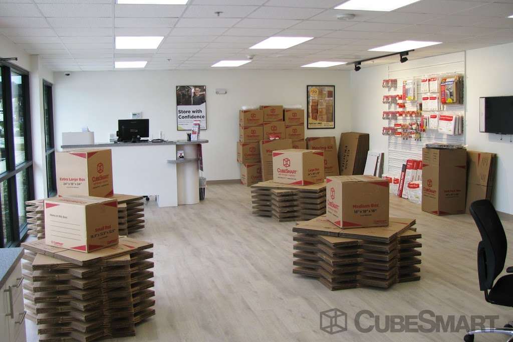 CubeSmart Self Storage | 15500 Vintage Preserve Pkwy, Houston, TX 77070, USA | Phone: (281) 376-2891