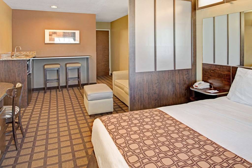 Microtel Inn & Suites by Wyndham Council Bluffs/Omaha | 2141 S 35th St, Council Bluffs, IA 51501, USA | Phone: (712) 256-2900