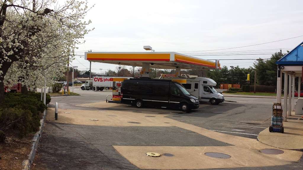 Shell | 2301 Plank Rd, Fredericksburg, VA 22401, USA | Phone: (540) 261-4939