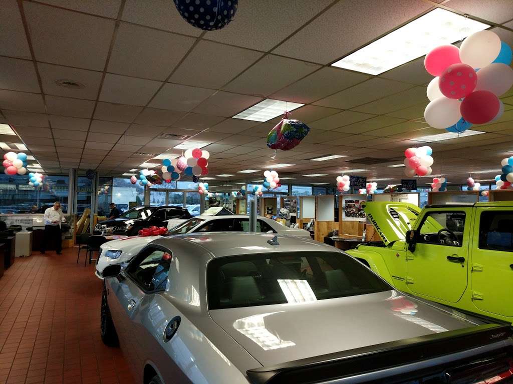 Atlantic Chrysler Jeep Dodge Ram | 130 Sunrise Hwy, West Islip, NY 11795, USA | Phone: (631) 422-0123