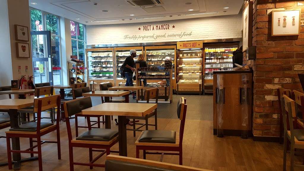 Pret A Manger | 402 St John St, Clerkenwell, London EC1V 4NJ, UK | Phone: 020 7932 5470