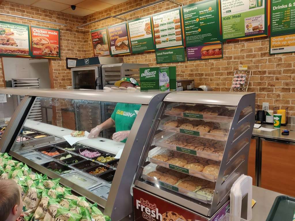 Subway Restaurants | 112 S Antrim Way, Greencastle, PA 17225, USA | Phone: (717) 593-9955