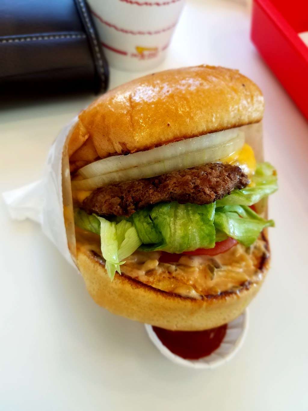 In-N-Out Burger | 3411 W Century Blvd, Inglewood, CA 90301, USA | Phone: (800) 786-1000