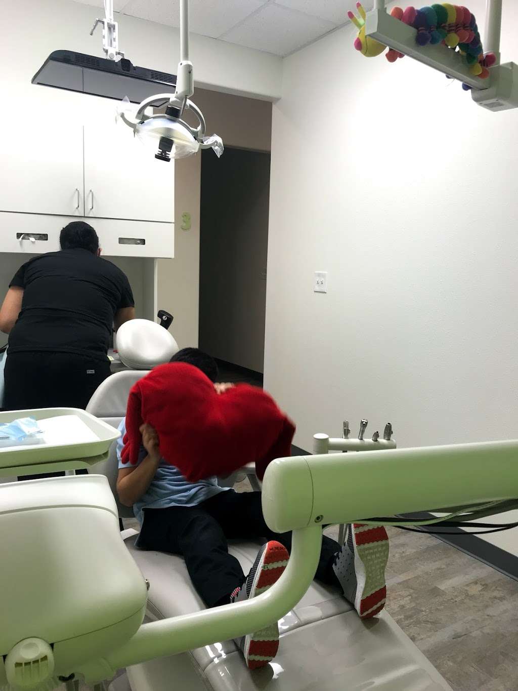 Love Brushing Dentistry | 13740 East Fwy Suite D, Houston, TX 77015 | Phone: (713) 490-2088