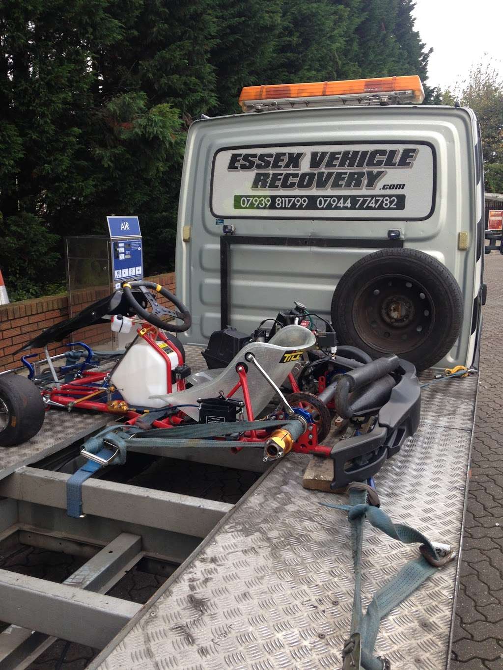 Essex Vehicle Recovery | 39 Lingfield Ave, Upminster RM14 2PF, UK | Phone: 07939 811799