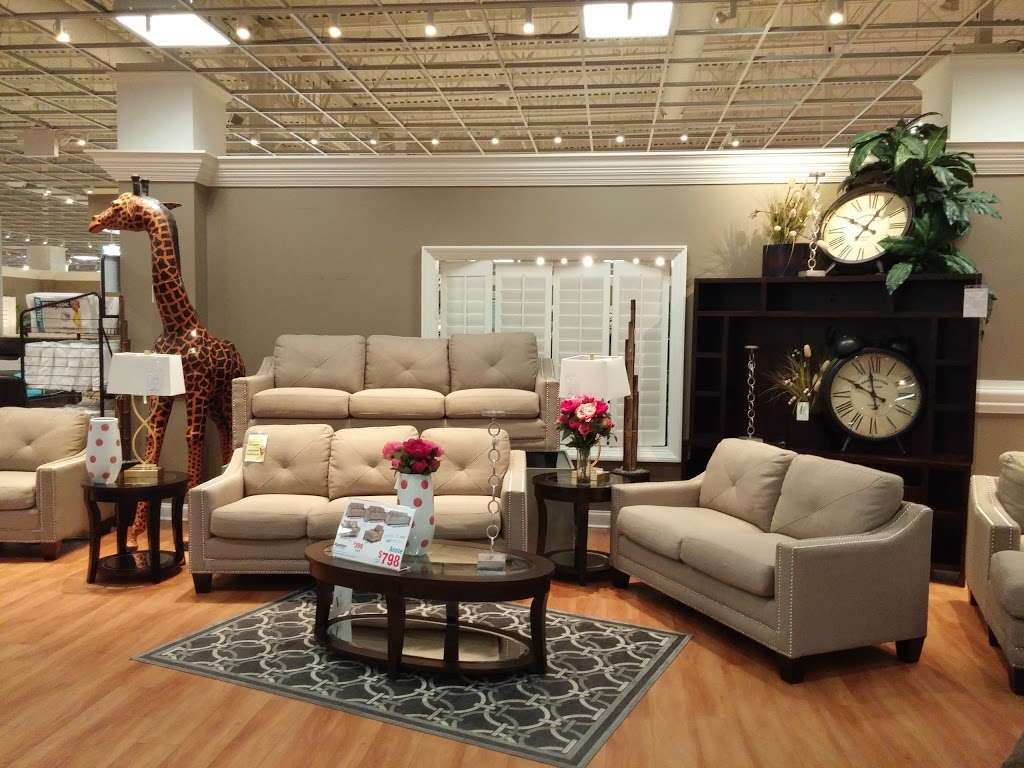 Bobs Discount Furniture | 3 Mill Creek Dr, Secaucus, NJ 07094, USA | Phone: (201) 643-1370