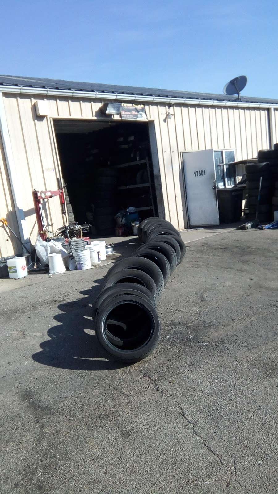 Used And New Tires Erasmo Pena | 17499 Old Stage Coach Rd, Dumfries, VA 22026, USA | Phone: (571) 205-9575