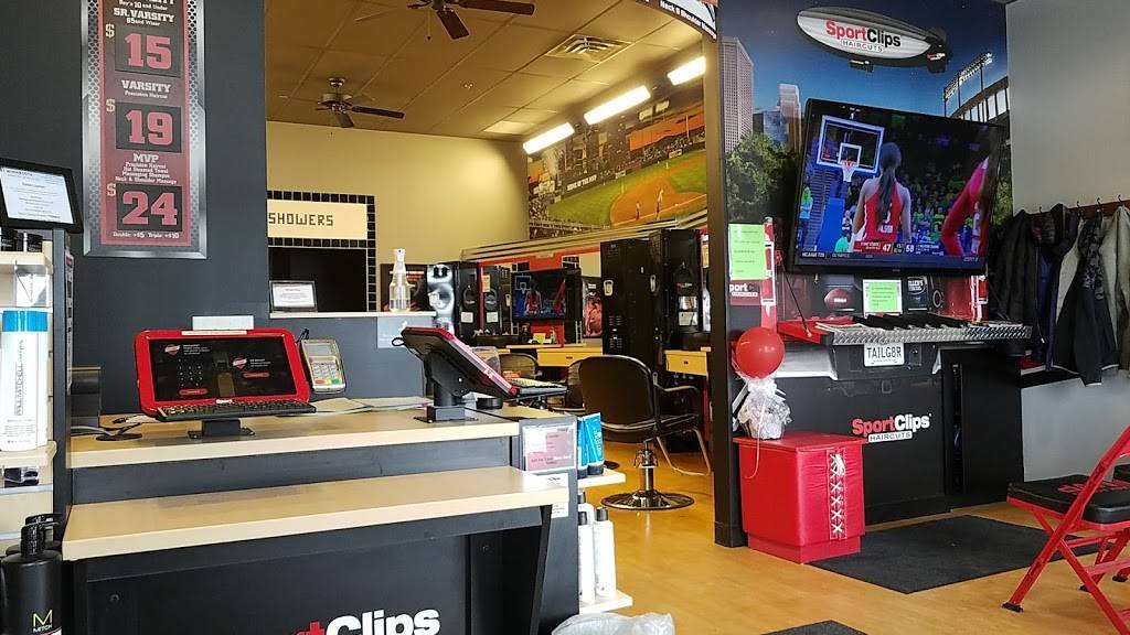 Sport Clips Haircuts of Vadnais Heights | 925 E Co Rd E East Suite #180, Vadnais Heights, MN 55127 | Phone: (651) 219-5236